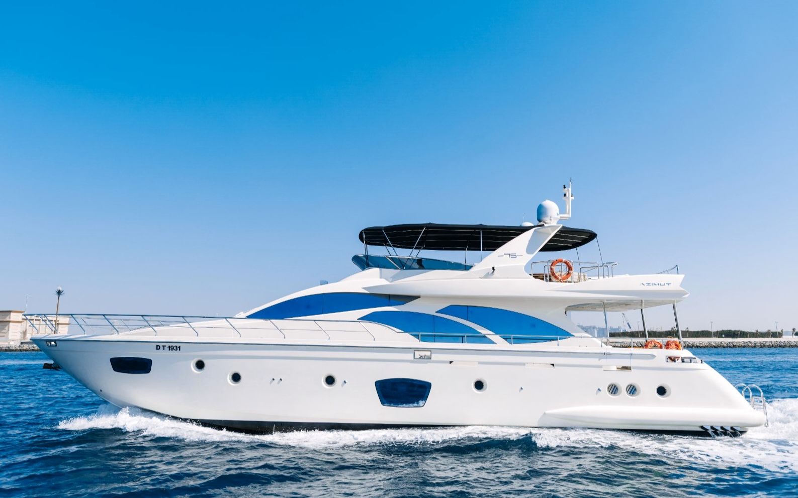 Azimut Viktoria, 75 pies