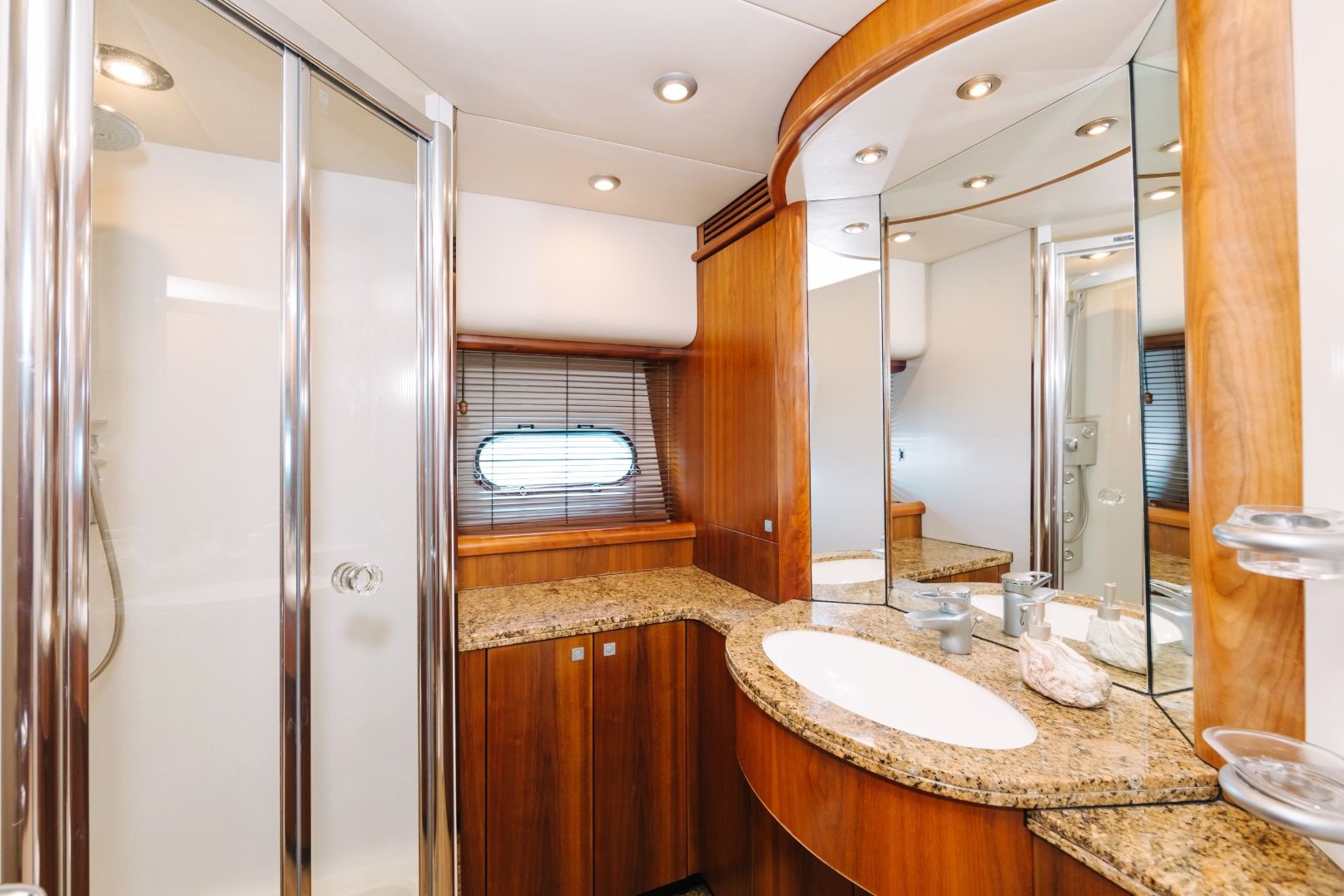 Sunseeker Why Not, gallery image 10