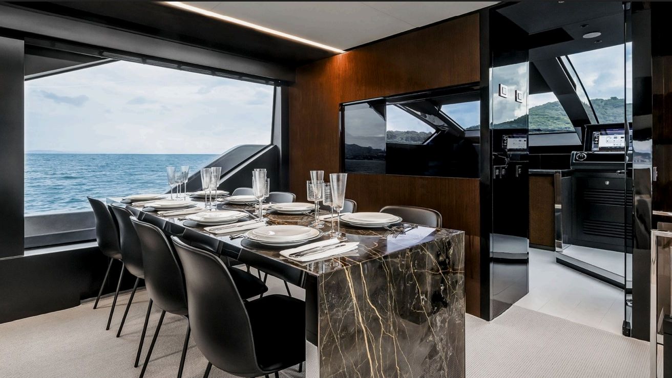 Riva Diva, gallery image 2