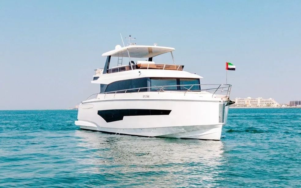 Sky Walker Maka (62 ft)