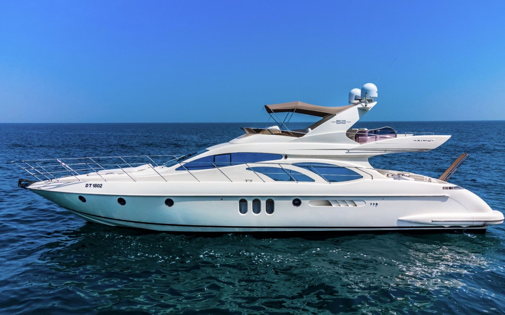 Azimut Lucky Star (62 ft)