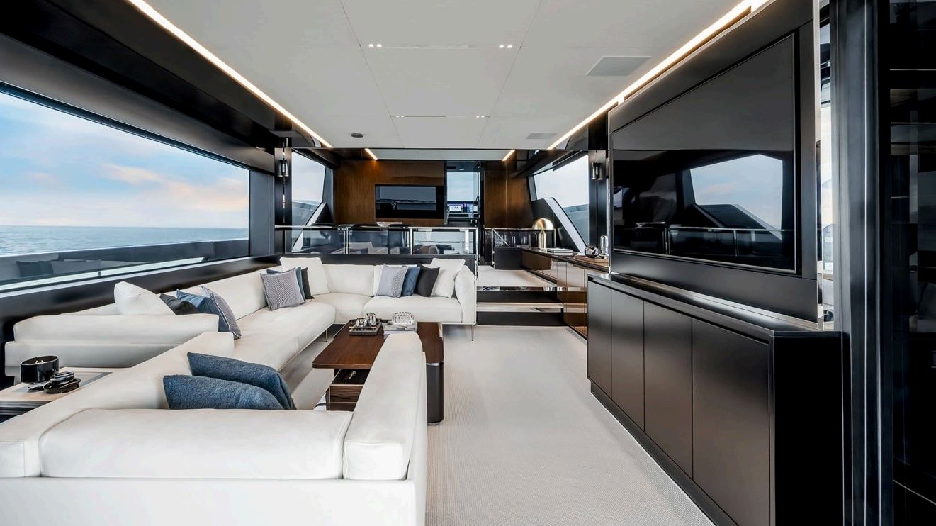 Riva Diva, gallery image 4