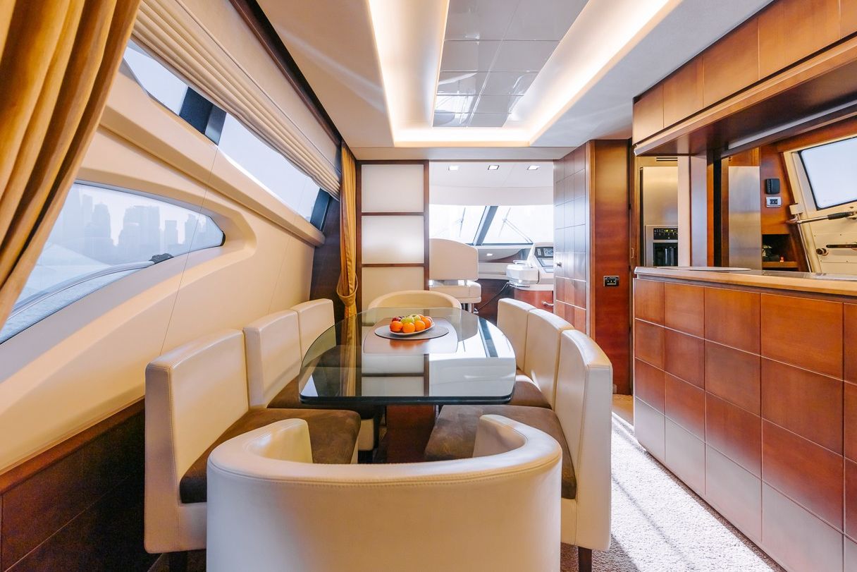 Azimut Viktoria, gallery image 3