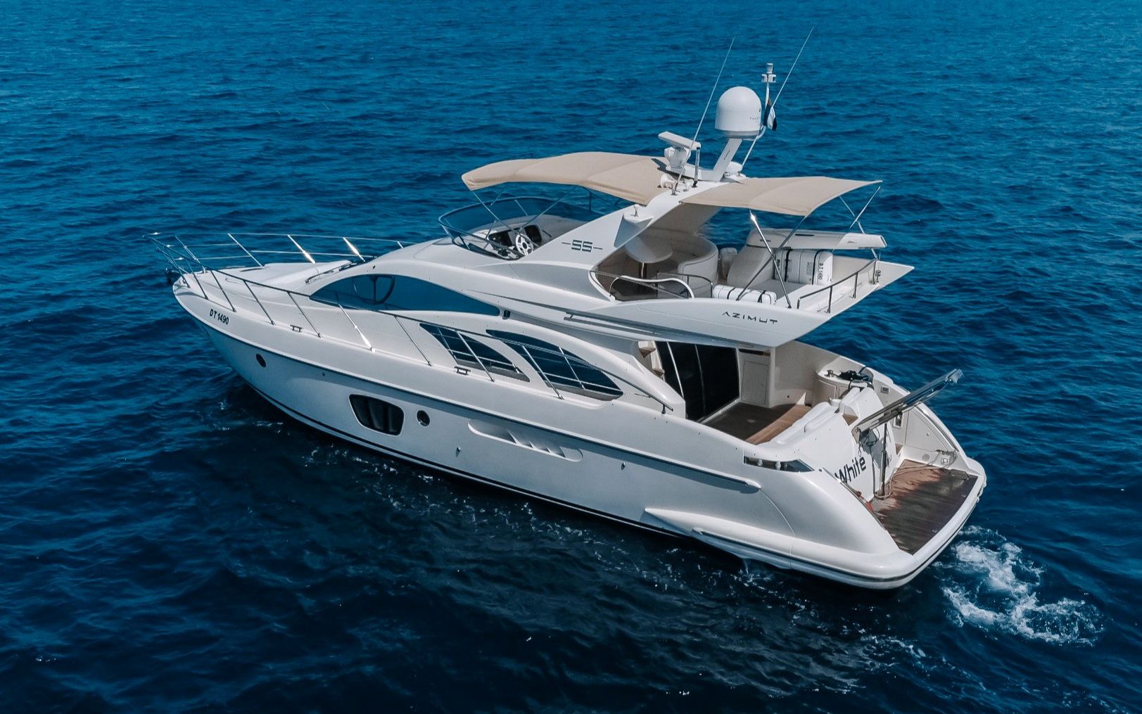 Azimut White Pearl (55 ft)