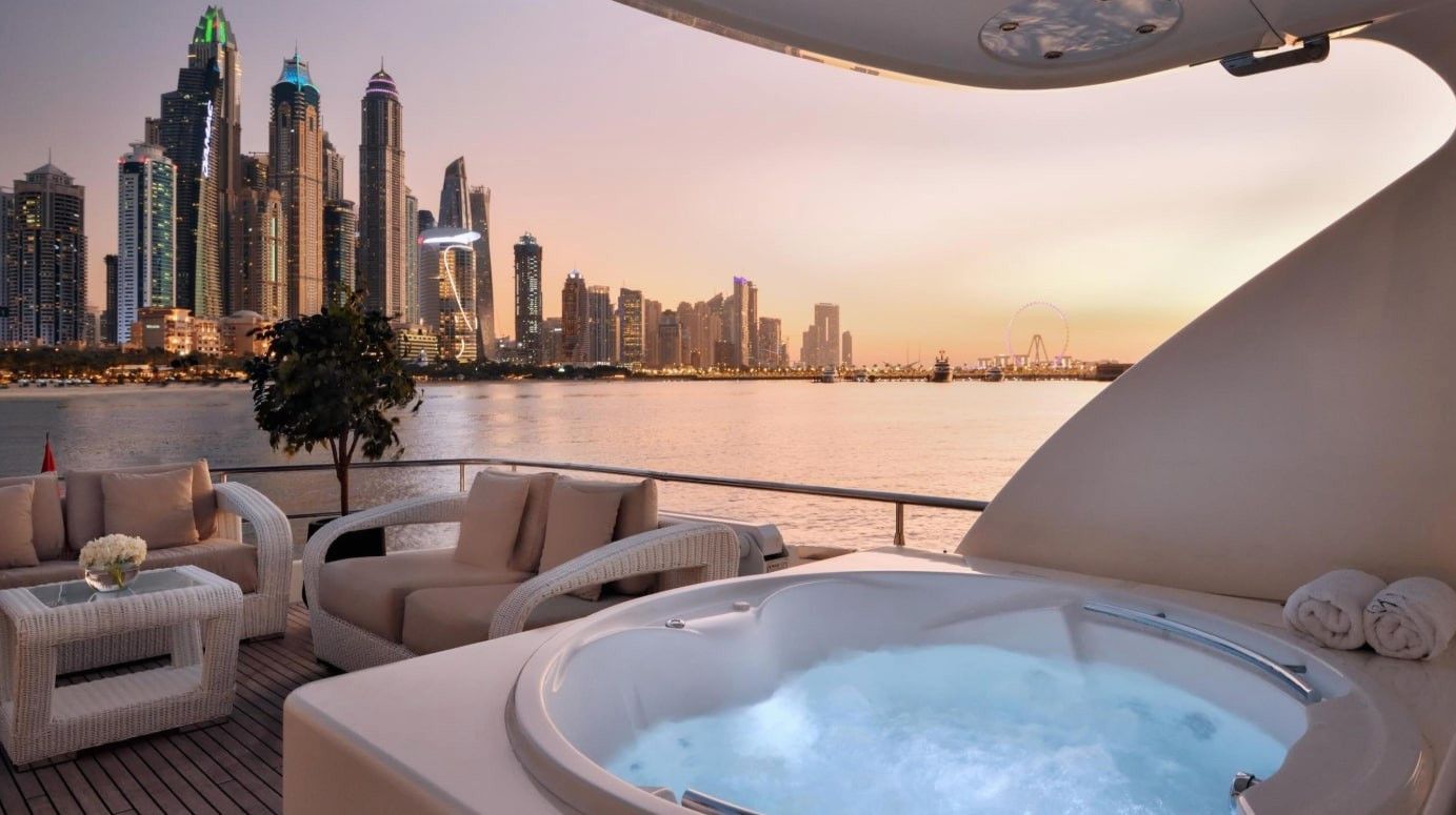 Haigan Jacuzzi, gallery image 2