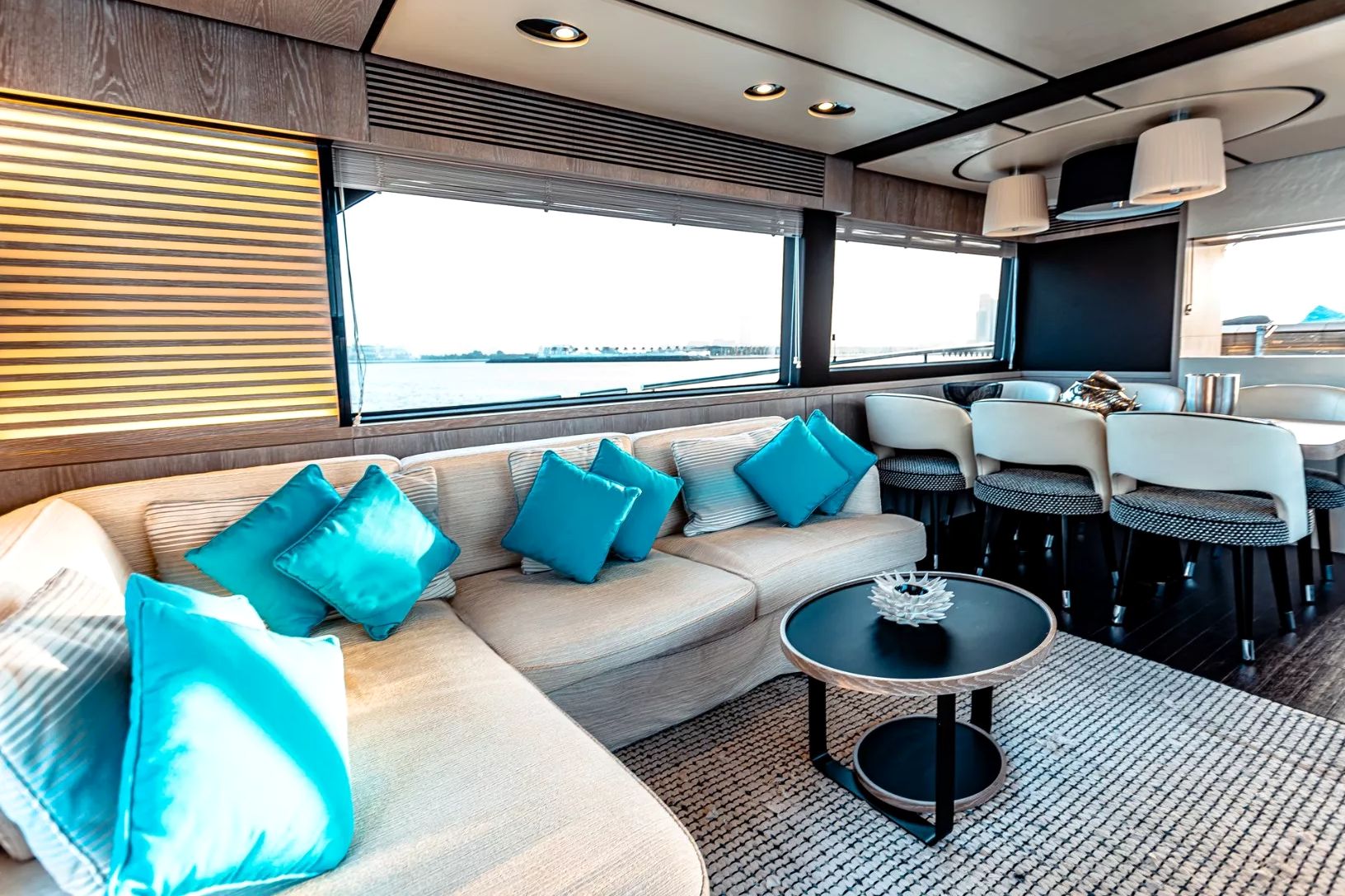 Azimut Magellano 66 ft, gallery image 3