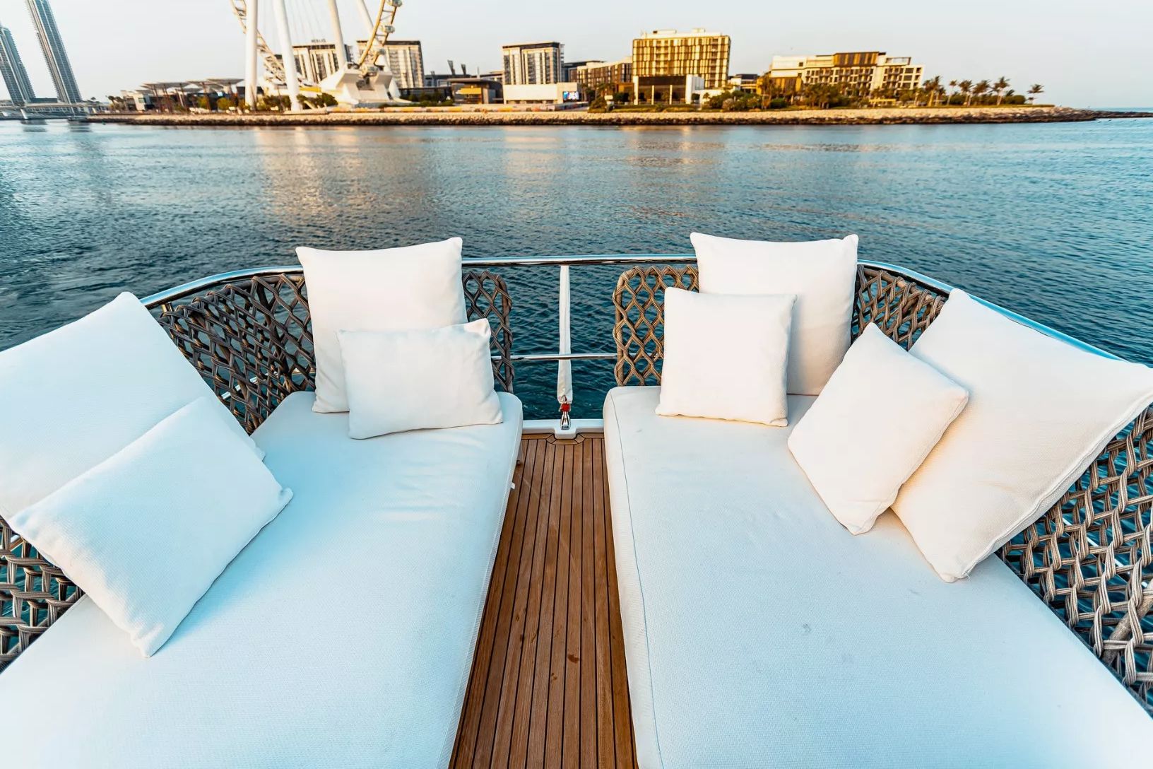 Azimut Magellano 66 ft, gallery image 6