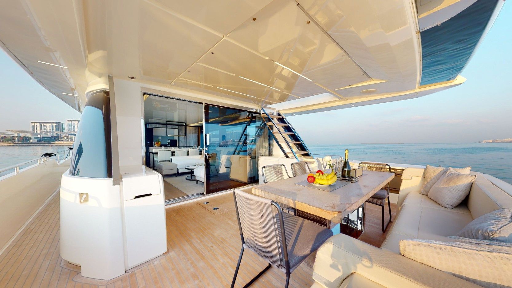 Ferretti 78 ft, gallery image 3